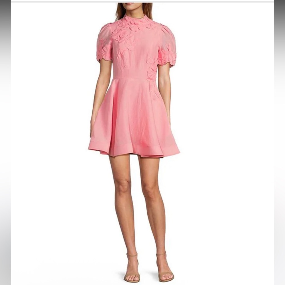 Antonio Melani
Iris Linen Floral Mockneck Short Sleeve Dress